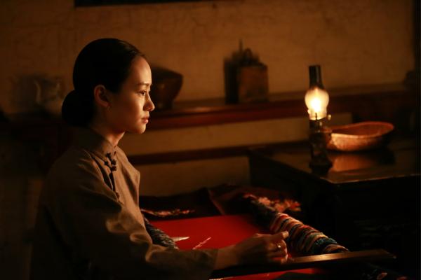 《又是一春梨花白》发布全新预告，江南小镇情感纠葛牵绊人心