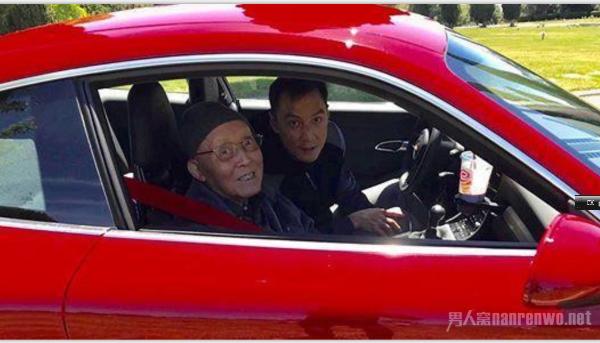 18岁时的吴彦祖照片晒出 险些丧命后怀念过去岁月