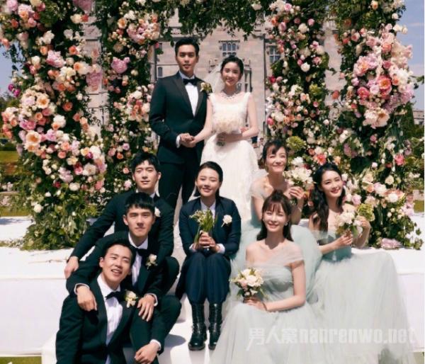 过于开心马思纯 小马哥参加婚礼 分分钟笑成表情包