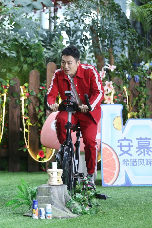 Angelababy动情落泪 宋雨琦“脑袋爆炸”？