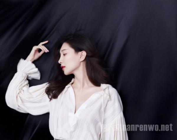 江疏影天鹅颈时尚大片曝光太惊艳 她和胡歌还有可能吗