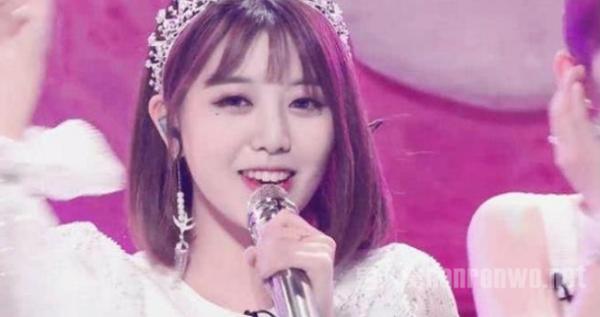 赵薇星星眼妆 女明星都爱星星妆 哪个最合适？