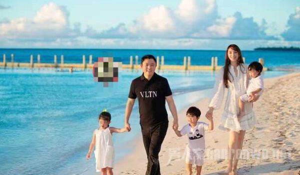 吴佩慈怀四胎 但还是没有嫁入豪门 200亿的未婚妈妈！