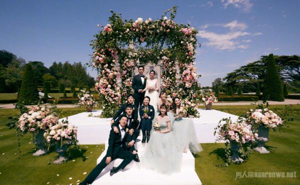 唐艺昕裙子上的英文竟然是这个含义！张若昀太宠她了！