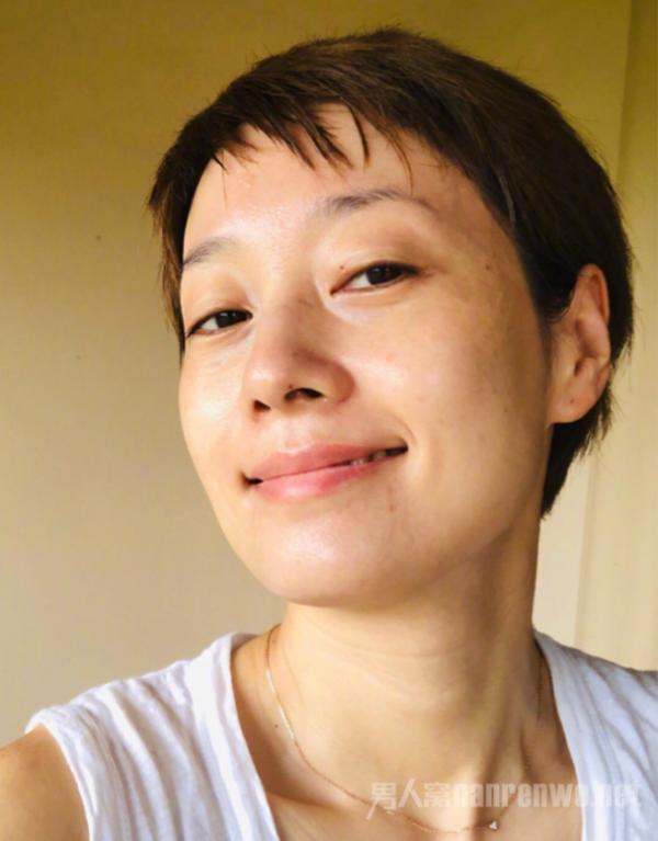 马伊利生日发长文并晒43岁素颜照！丈夫出轨已成过去！