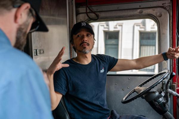 冯德伦成为中国首位Netflix美剧导演 重磅新剧《五行刺客》发布预告