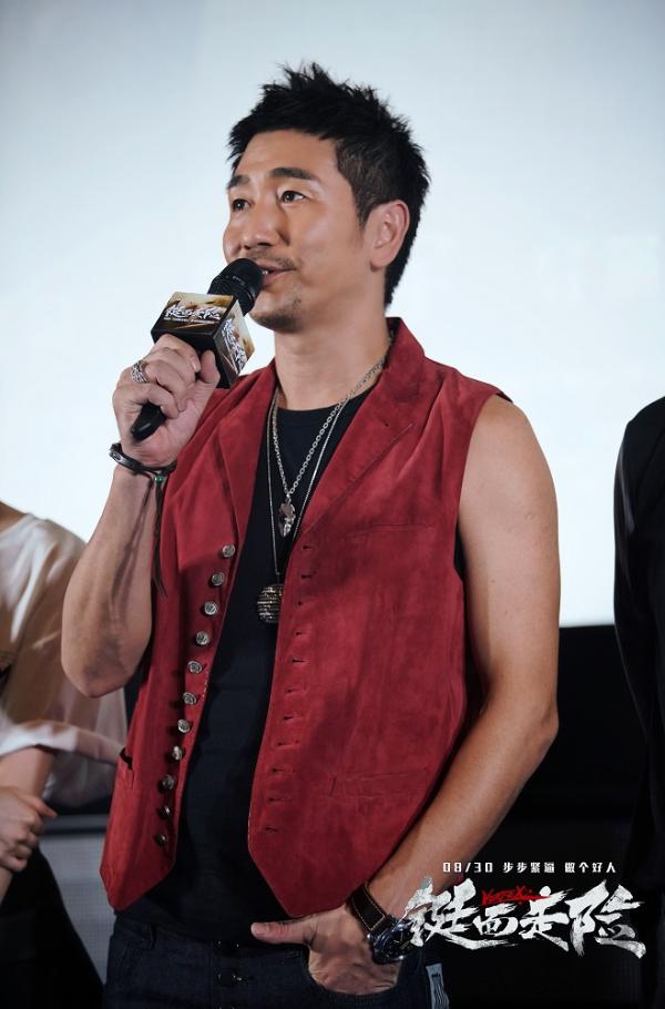 《铤而走险》首映新导首作获赞 大鹏欧豪“猛”转型