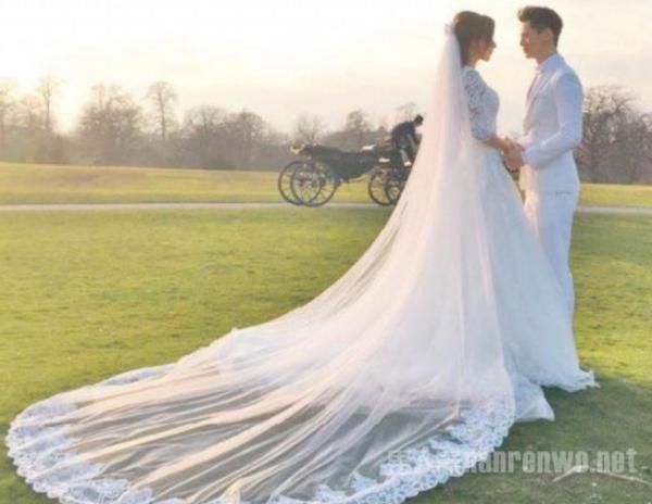 港媒曝杨怡怀孕 杨怡回应新年快乐 这转移话题能力太差