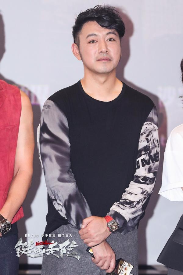 《铤而走险》首映新导首作获赞 大鹏欧豪“猛”转型