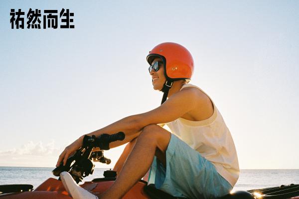 杨祐宁生日发大片 海洋之子推行环保概念