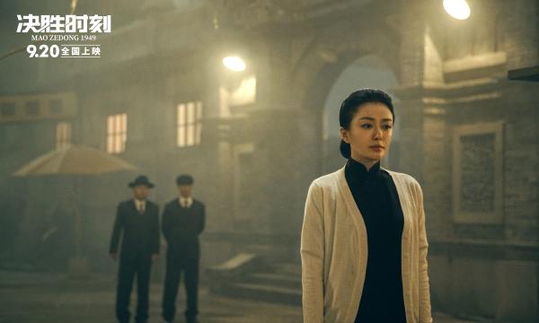 《决胜时刻》蝉联单日票房冠军诠释壮阔时代下的人间真情
