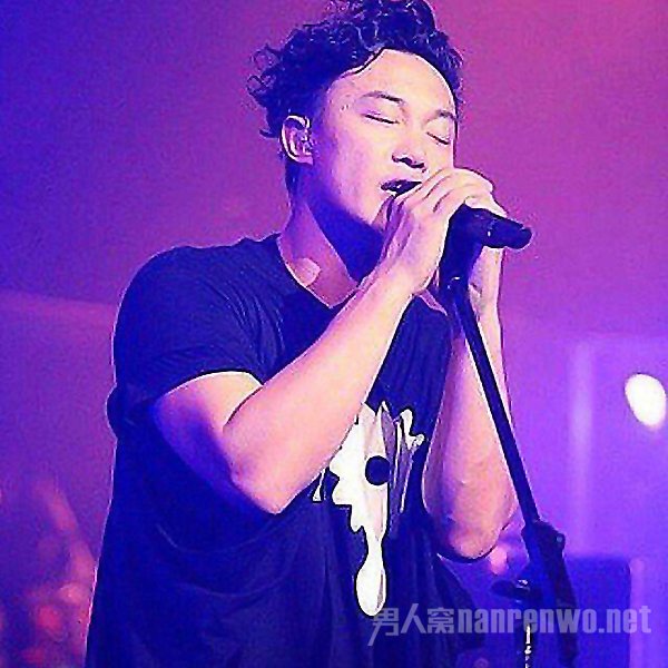 陈奕迅演唱会刚开票 系统就瘫痪罢工 粉丝跪求票源