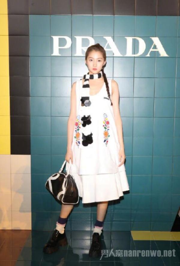 宣美米兰时装周造型 冷白皮好优越 网友:完胜关晓彤