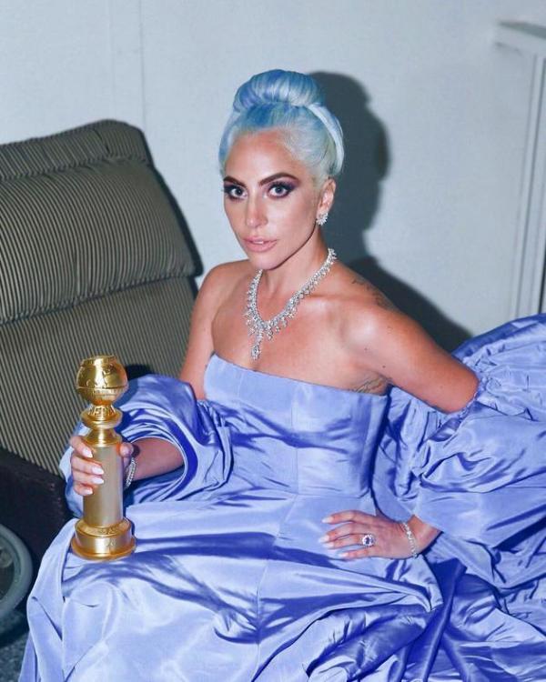 Lady Gaga颁奖礼礼服被女佣拍卖 品牌方已报警