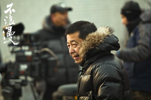 程耳新作《不浪漫》超前预告平遥刷屏 主演贾樟柯开启灵魂发问