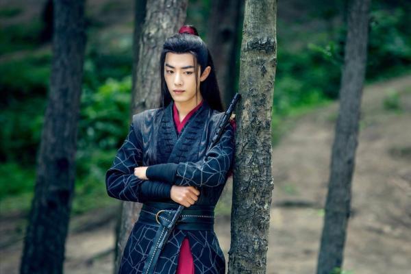 肖战庆祝出道三周年 网友：一路走来艰难只有自己清楚