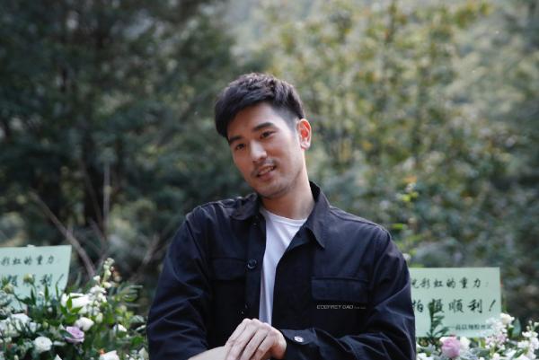 疑《追我吧》工作人员发声：带节奏的对家请消停一点 视频我们不方便公布