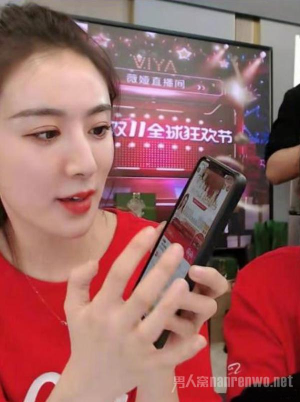 百雀羚放李佳琦鸽子 网友：名声就是这么玩坏的