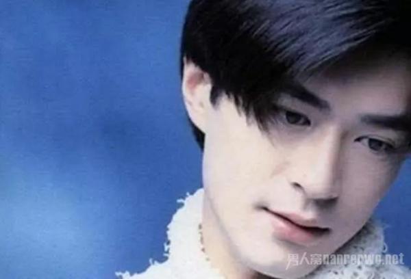 娱乐圈年轻时帅到爆的7大男星 沈腾上榜 他当之无愧