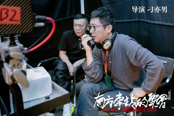 刁亦男率“灯光考古者”光影造梦