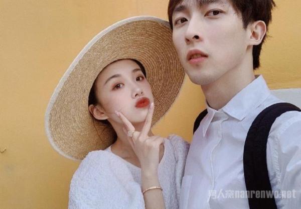 半藏森林被解约更火 还和刘阳用情头 恋爱事业两不误？