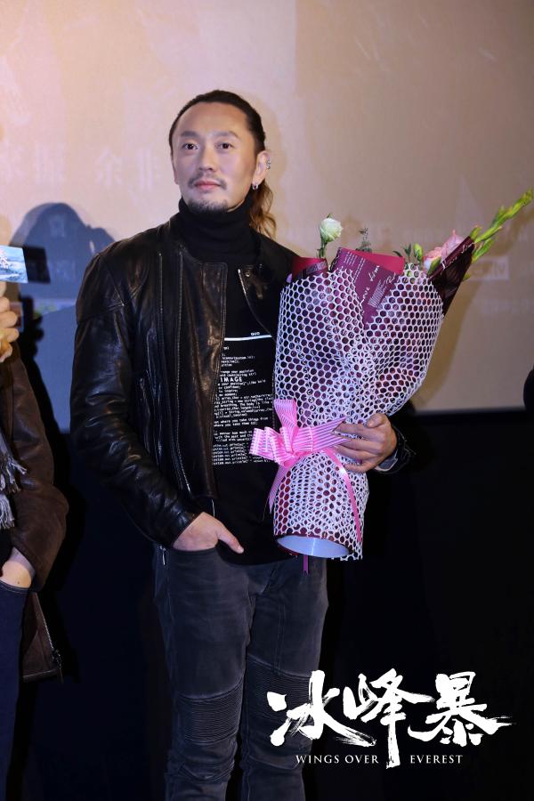 《冰峰暴》首映礼燃爆京城 张静初笑骂导演“毫无人性”
