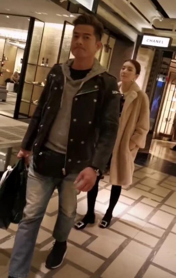 郭富城与方媛伦敦游玩乐而忘返 牵手逛街难舍难分