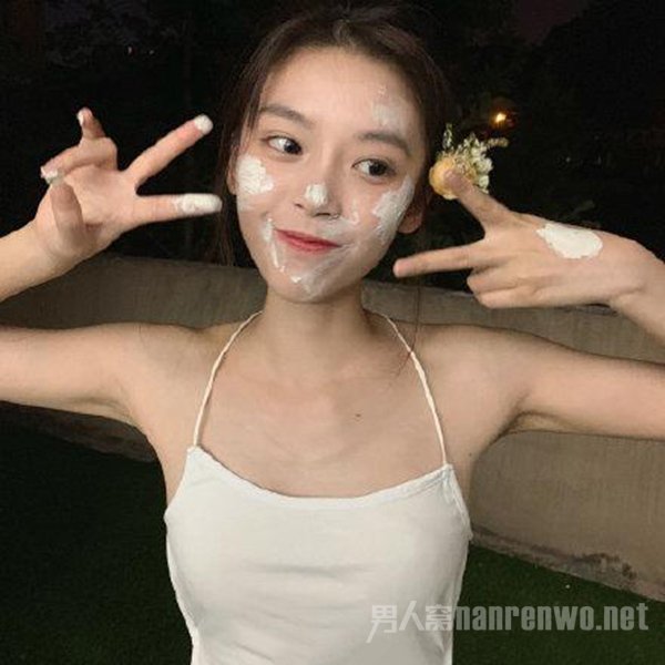 半藏森林被解约更火 还和刘阳用情头 恋爱事业