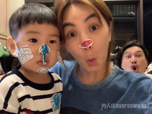 粉丝送Ella核桃补脑 Ella回应会长脑 网友：好没面子