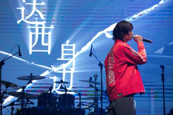 ��ʯЯ��ǧǧ�����³��Ĵ���ҳ��ȼ�������������ɣ�������