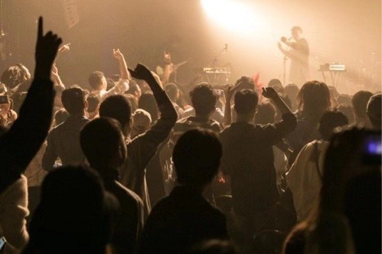 ��ʯЯ��ǧǧ�����³��Ĵ���ҳ��ȼ�������������ɣ�������