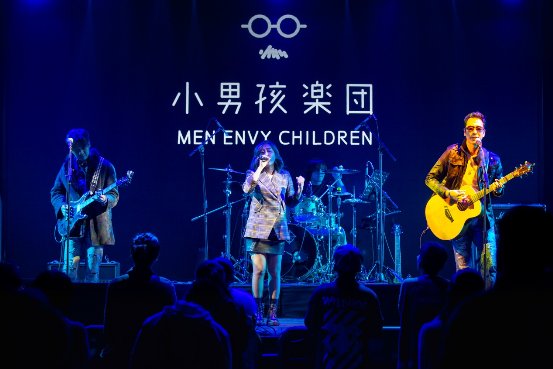 ��ʯЯ��ǧǧ�����³��Ĵ���ҳ��ȼ�������������ɣ����ű�̬����SF��������