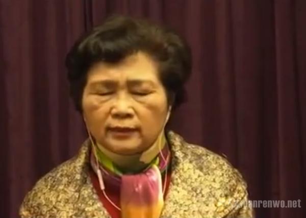 白岩松对话李兰娟 正常生活不必戴手套