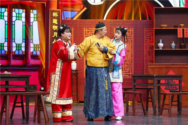 宋丹丹巴图母子“神默契”，赵薇苏有朋“还珠剧组”最全重聚，《王牌对王牌5》今晚首