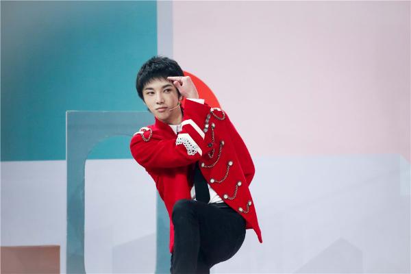 宋丹丹巴图母子“神默契”，赵薇苏有朋“还珠剧组”最全重聚，《王牌对王牌5》今晚首