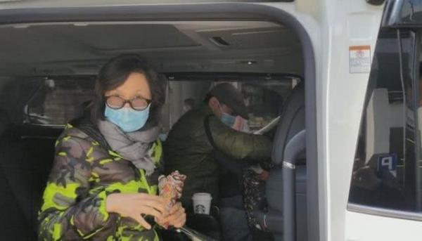 刘青云发现被偷拍后“闪现”护妻
