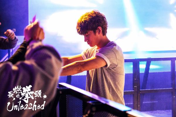 “新一代打星”孙振峰郑子平双雄合力 助阵《最燃的拳头》口碑节节攀升