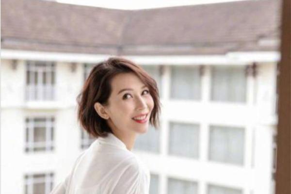蔡少芬 蔡少芬 我还有老公的 被盗号还撒狗粮 网友：娘娘赢了