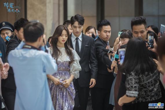 《仲夏满天心》今晚开播“当红流量”许魏洲身陷“契约婚姻”