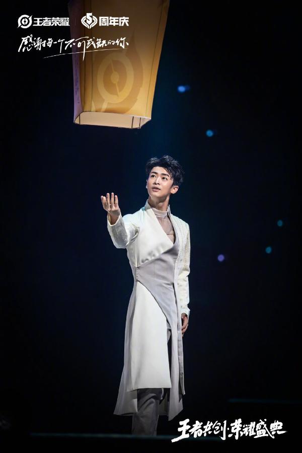 黎星谭元元舞蹈交锋 高手过招舞斗升级