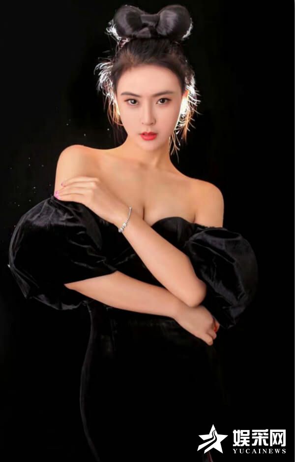 中国环球小姐吴丹风格多样 气质动人 片约不断