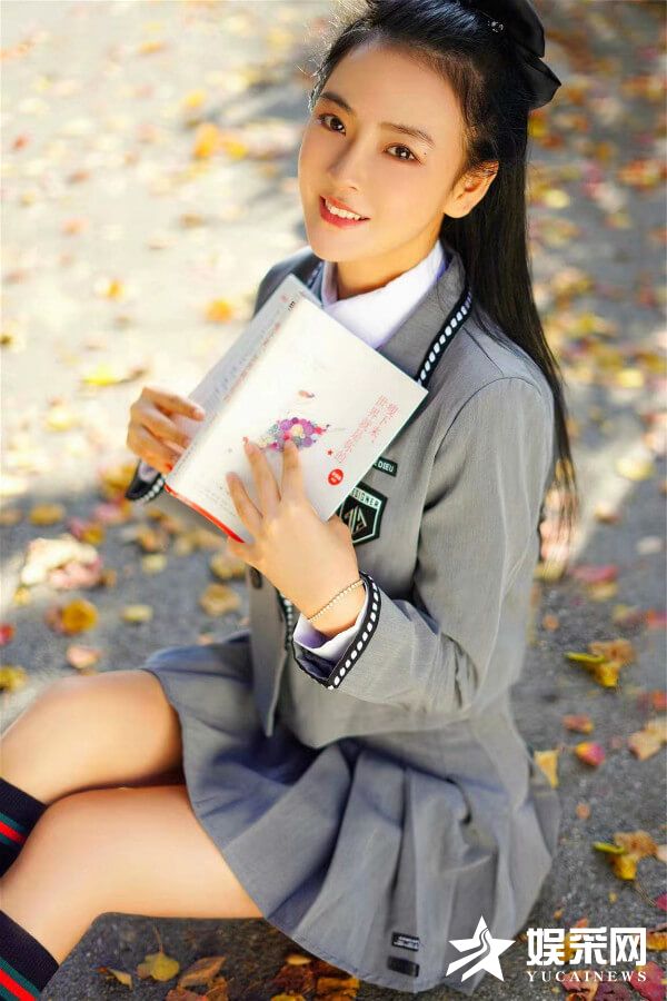 中国环球小姐吴丹风格多样 气质动人 片约不断