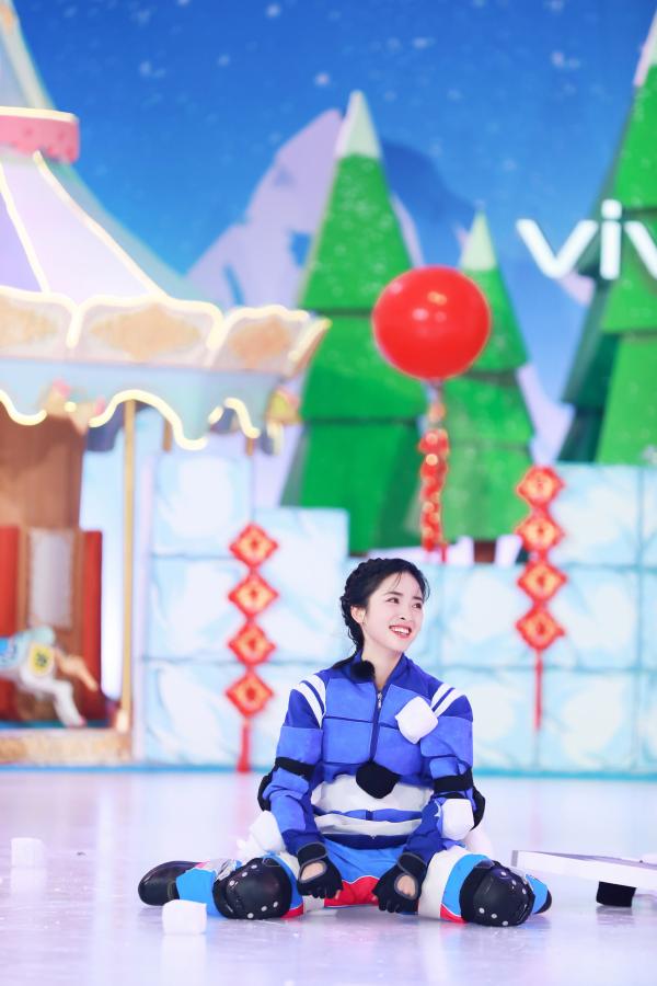 沈月携新电影《侍神令》再登《快本》 唱歌“开口跪”直呼好家伙