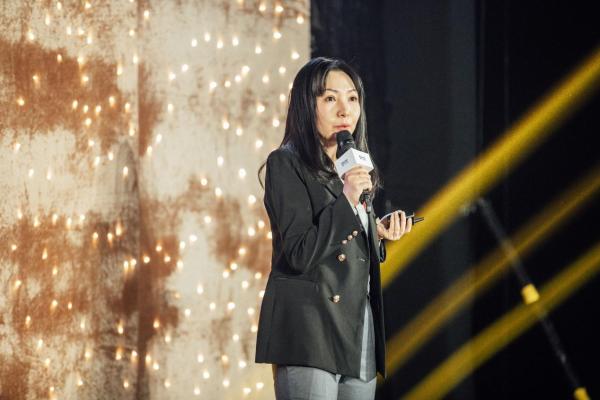 爱尔康金装水梯度小棕盒日抛天猫小黑盒首发上市