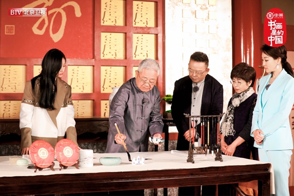 吴宣仪加盟北京卫视《书画里的中国》 和王刚探寻书画里的共美