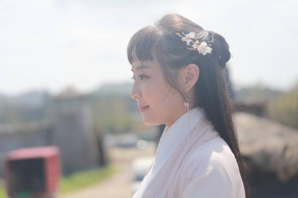 《五行传》开机 马国芯以奶猫级杀伤力女主角桃冰冰走进观众目光