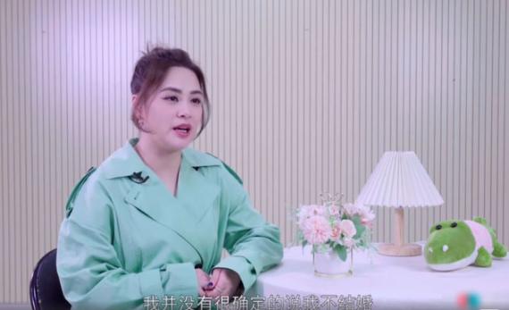 阿娇否认永不再婚传闻：还是对爱情抱有希望