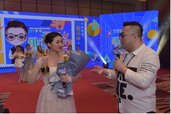 《绯闻女友》最强女主，荣耀登顶，千万资源打造上升通道