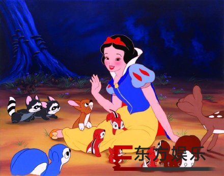 真人电影版白雪公主演员 由瑞秋泽格勒饰演