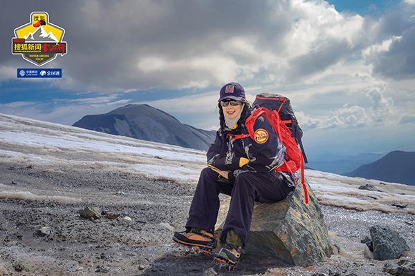 “搜狐新闻雪山行”5小时抵岗什卡C1营地印小天、X玖少年团夏之光、黄征下撤